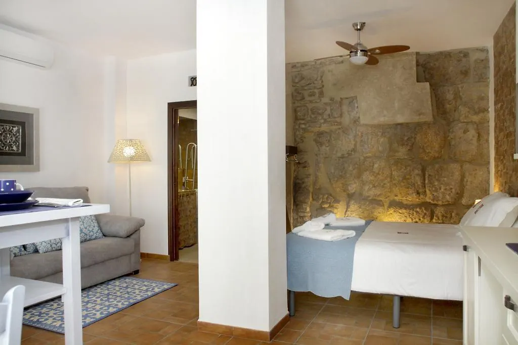 Apartamentos San Fernando 76 Cordoba 0*,  Spain